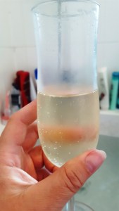 Prosecco in the bath